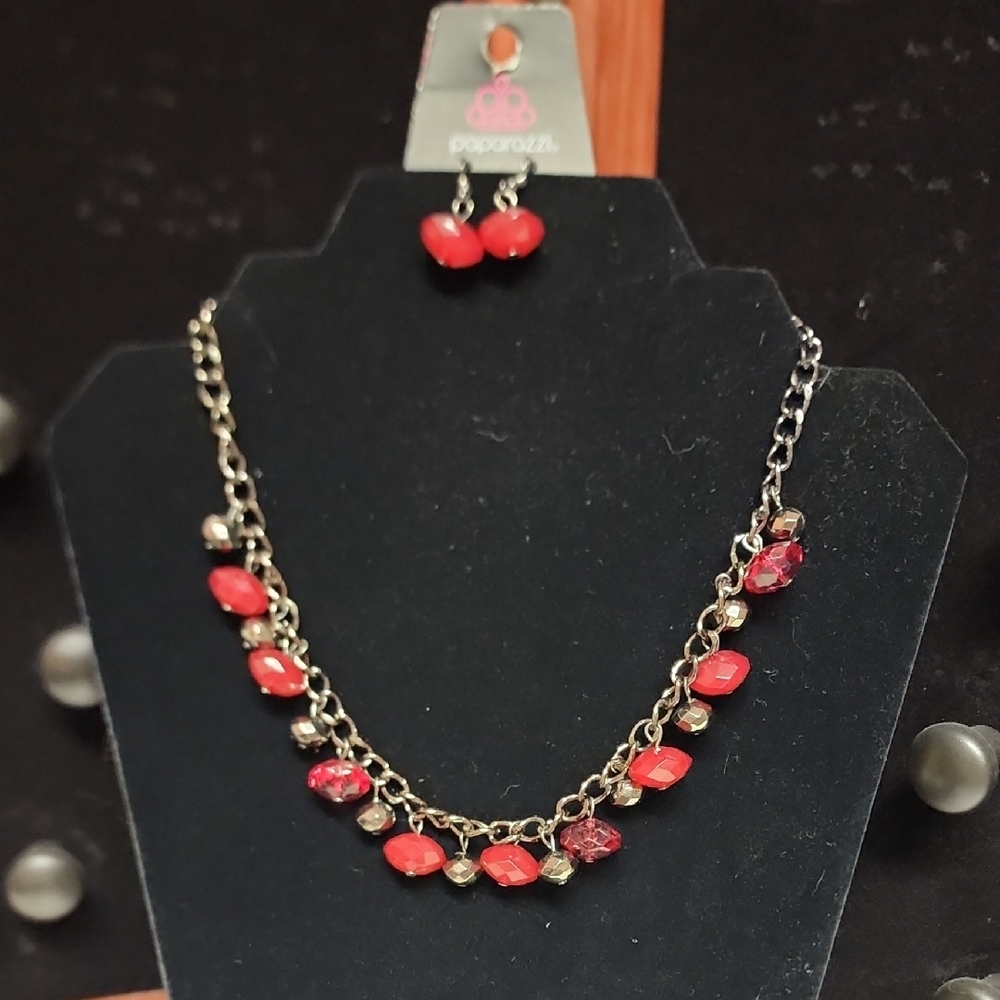 Paparazzi Necklace - Runway Rebel - Red